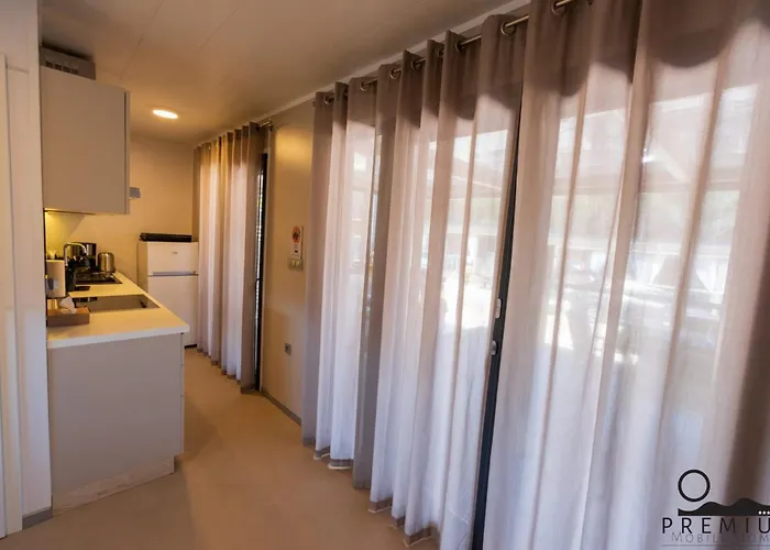 Charming Two-bedroom Mobile Homes - Mobile With Sea View And Terrace Casa vacanze *