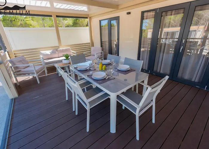 Charming Two-bedroom Mobile Homes - Mobile With Sea View And Terrace