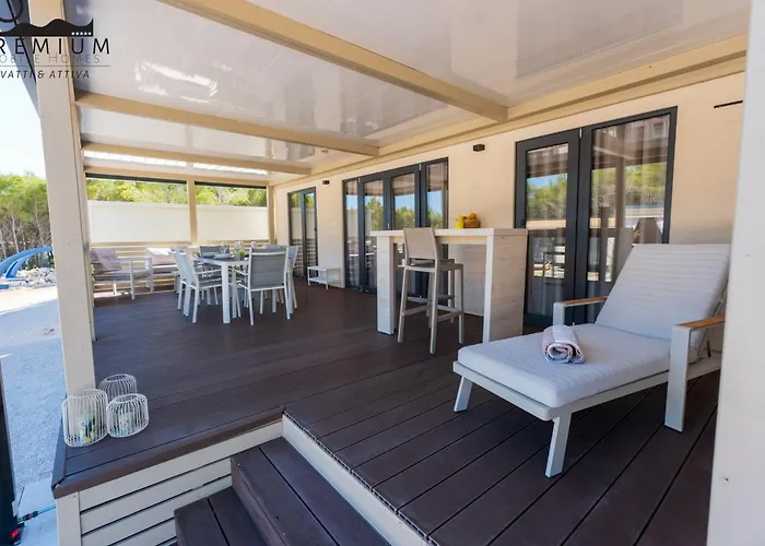 Charming Two-bedroom Mobile Homes - Mobile With Sea View And Terrace Casa vacanze
