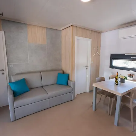 Charming Two-bedroom Mobile Homes - Mobile With Sea View And Terrace Prázdninový dům *