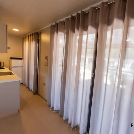 Charming Two-bedroom Mobile Homes - Mobile With Sea View And Terrace Prázdninový dům *