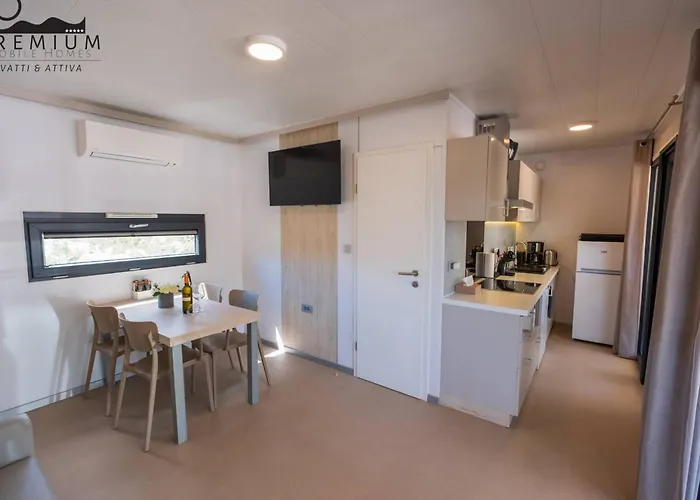 Charming Two-bedroom Mobile Homes - Mobile With Sea View And Terrace *